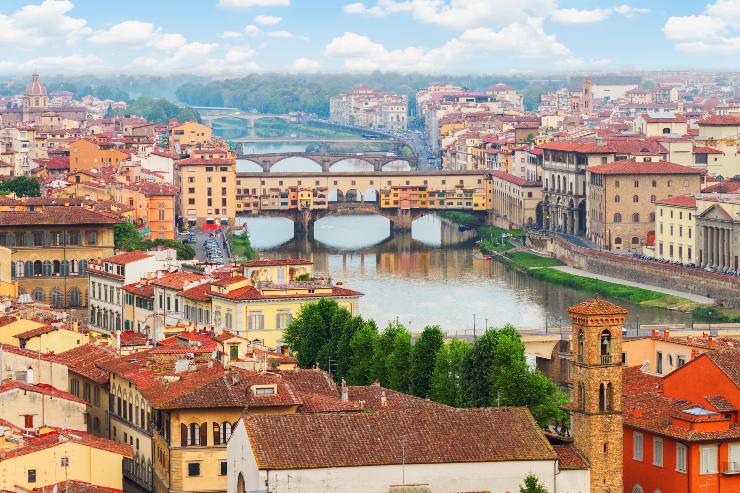 Firenze veduta con ponte vecchio high
